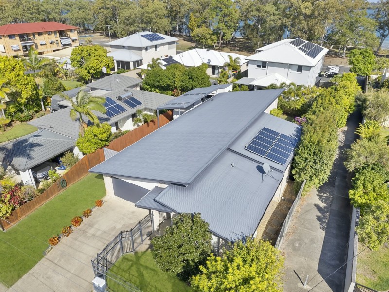 17 Captain Cook Drive, Banksia Beach QLD 4507