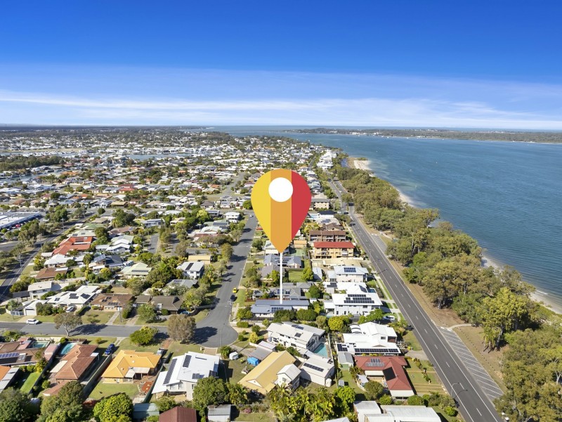 17 Captain Cook Drive, Banksia Beach QLD 4507