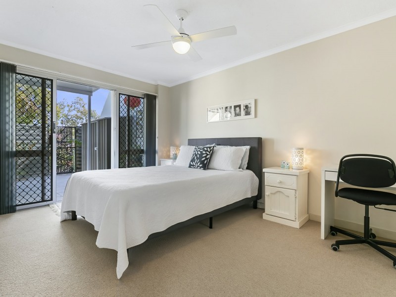 8A/16 Spinnaker Drive, Sandstone Point QLD 4511