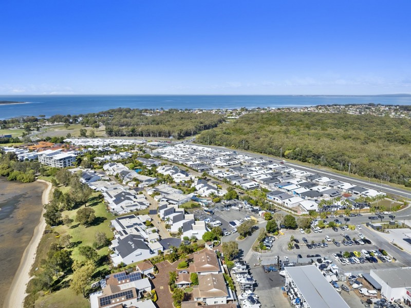 8A/16 Spinnaker Drive, Sandstone Point QLD 4511