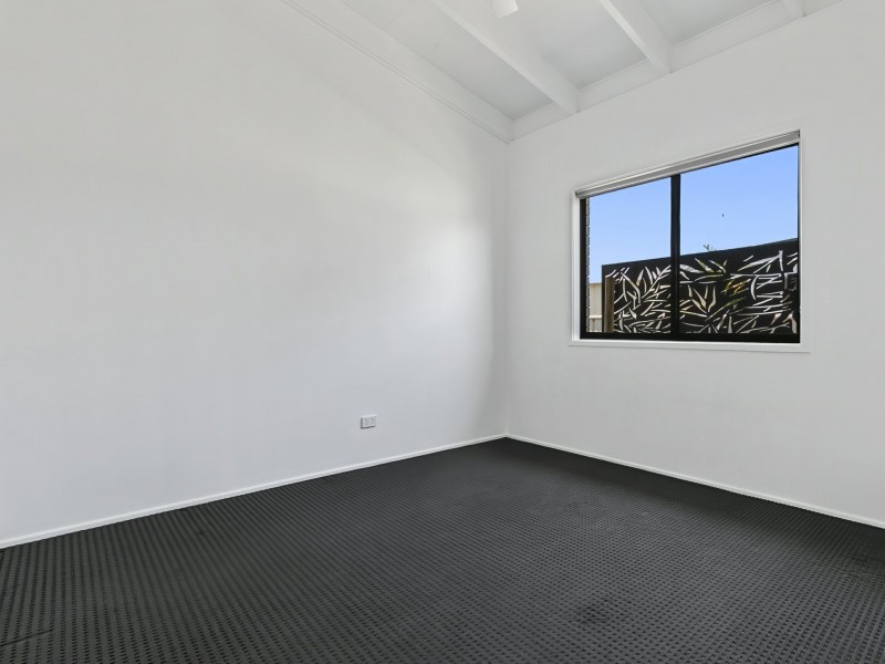 12 Dianthus Avenue, Banksia Beach QLD 4507