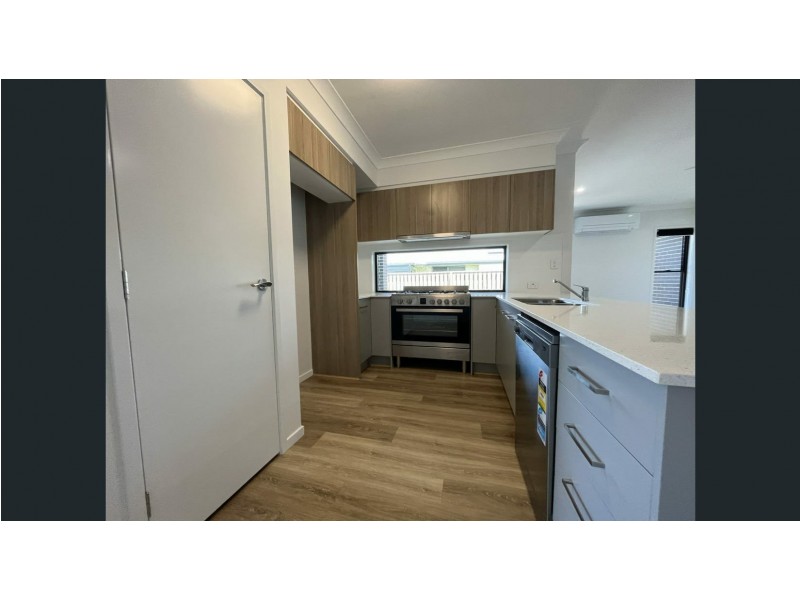 17 Newell Street, Ningi QLD 4511