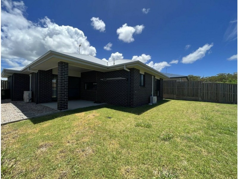 17 Newell Street, Ningi QLD 4511