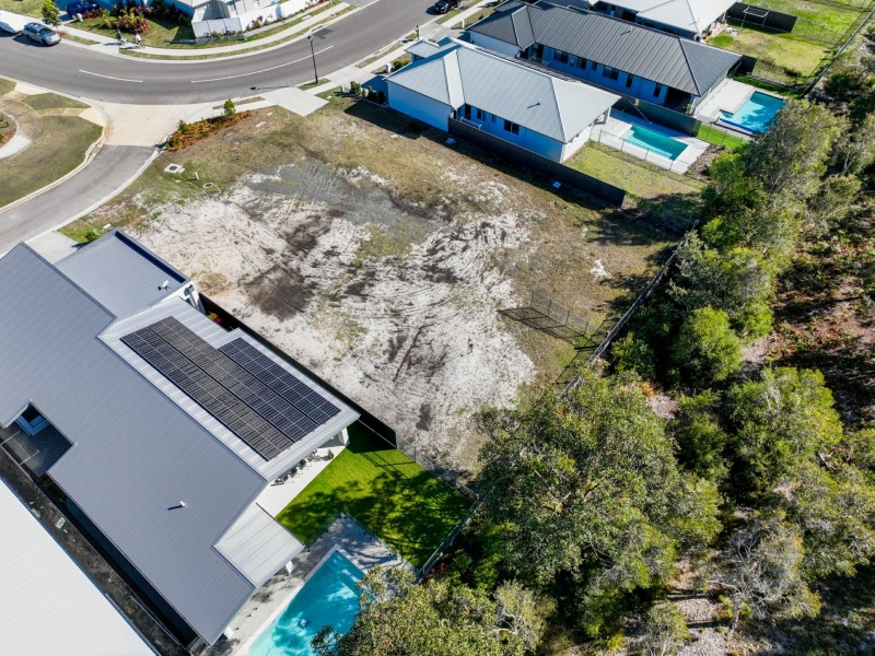 1 Kennedia Court, Banksia Beach QLD 4507