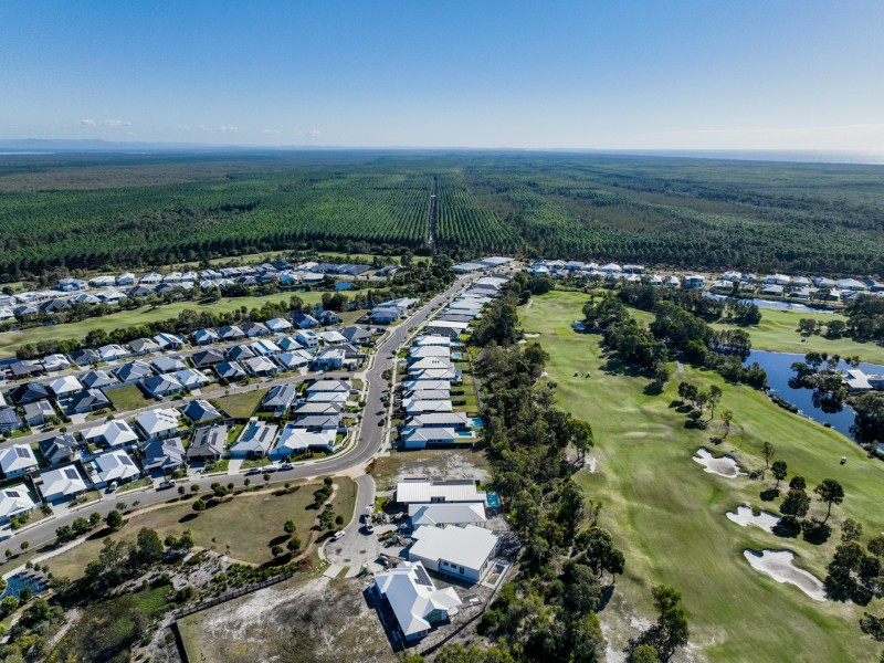1 Kennedia Court, Banksia Beach QLD 4507