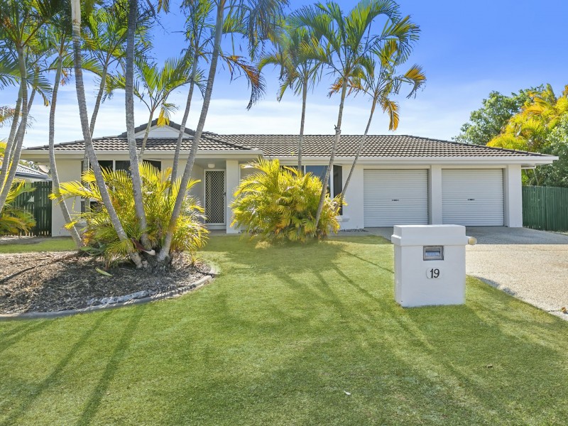 19 Winch Court, Banksia Beach QLD 4507