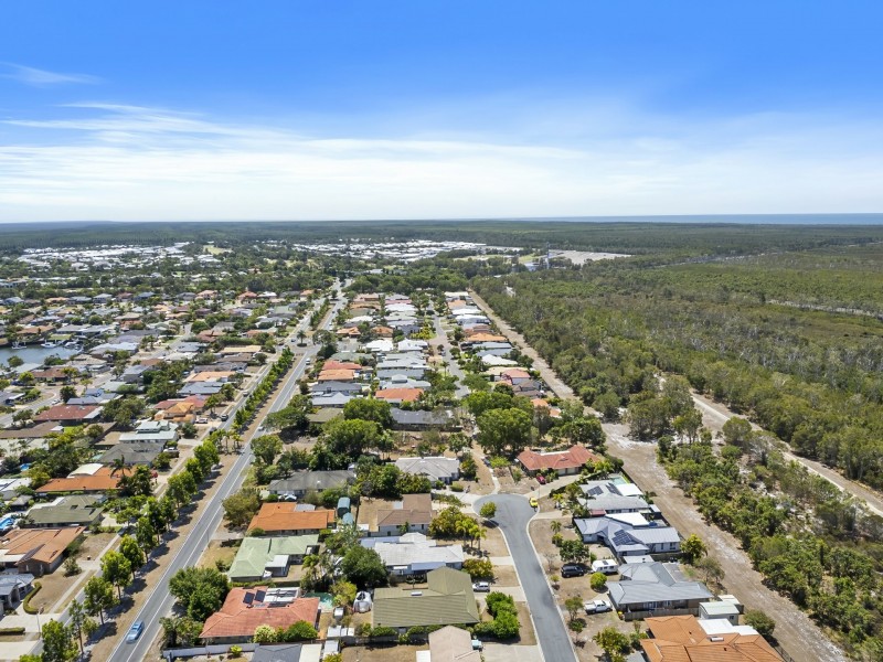 19 Winch Court, Banksia Beach QLD 4507