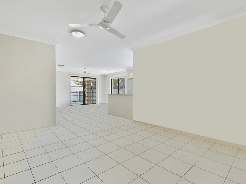 23 Corrimal Place, Sandstone Point QLD 4511
