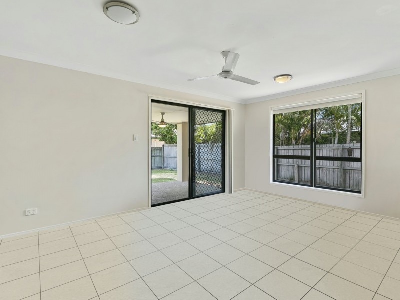 23 Corrimal Place, Sandstone Point QLD 4511