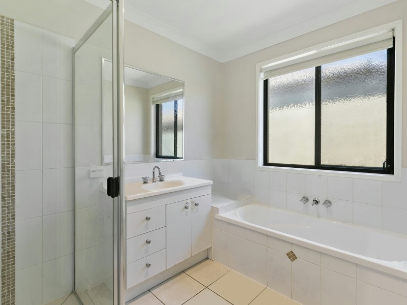 23 Corrimal Place, Sandstone Point QLD 4511