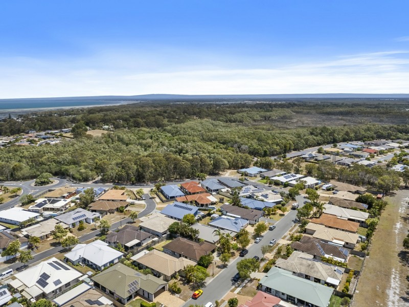 23 Corrimal Place, Sandstone Point QLD 4511