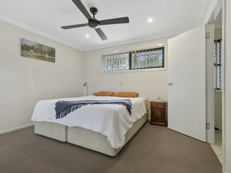 1 Sinclair Place, Ningi QLD 4511