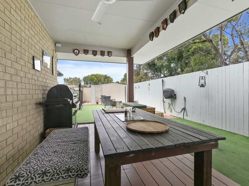 1 Sinclair Place, Ningi QLD 4511