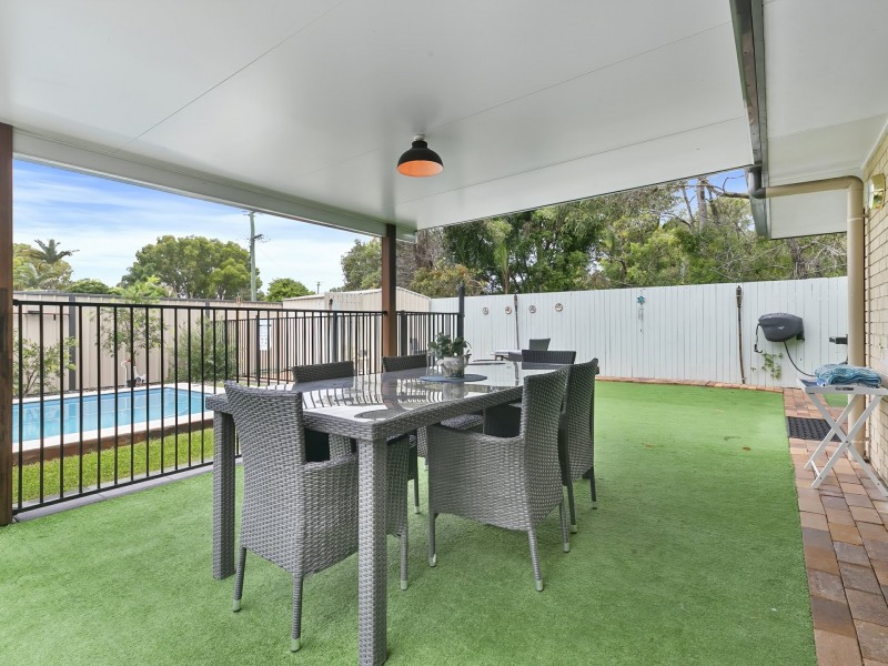 1 Sinclair Place, Ningi QLD 4511
