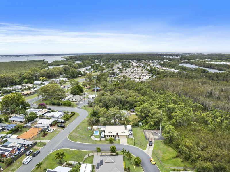 1 Sinclair Place, Ningi QLD 4511