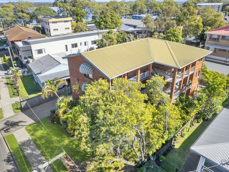 4/7 Hall Avenue, Bongaree QLD 4507
