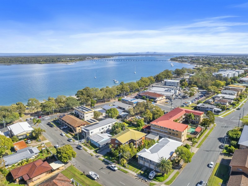 4/7 Hall Avenue, Bongaree QLD 4507