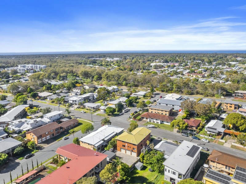 4/7 Hall Avenue, Bongaree QLD 4507