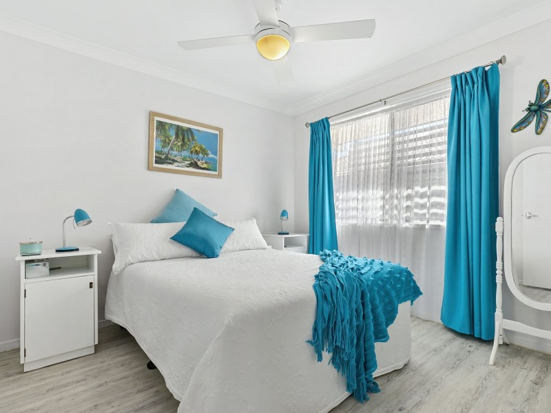 7 Sandpiper Court, Sandstone Point QLD 4511