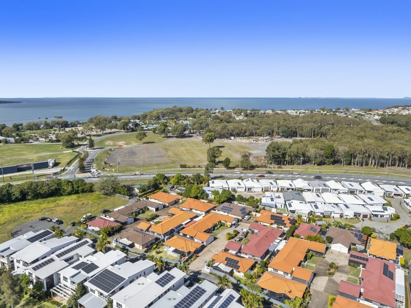 7 Sandpiper Court, Sandstone Point QLD 4511