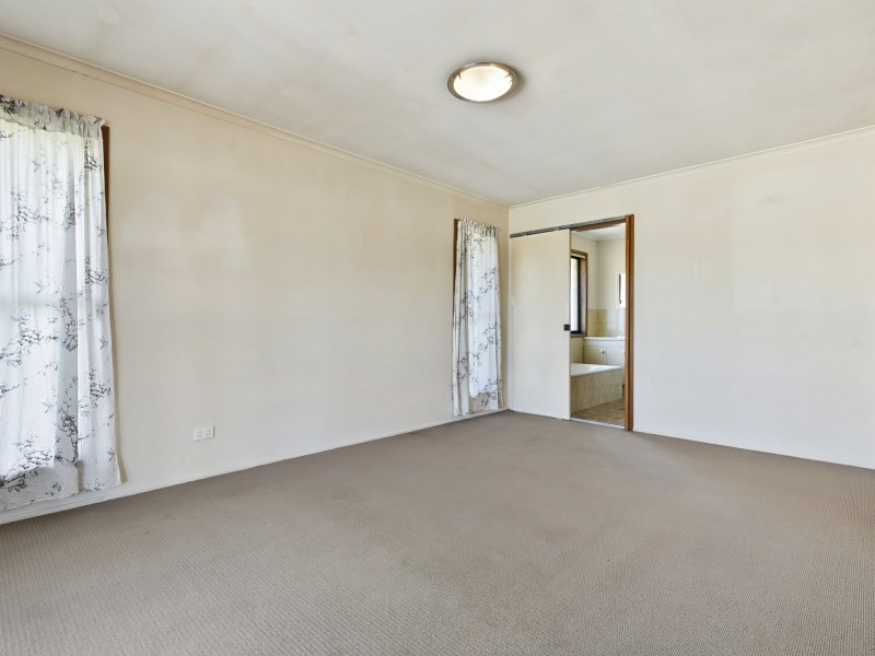 8 Burrawong Avenue, Bongaree QLD 4507