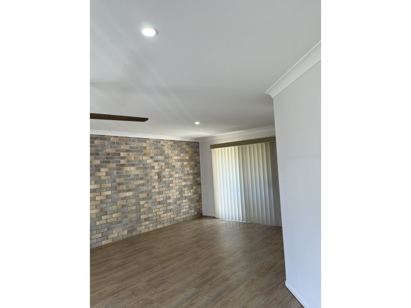 70 Avon Avenue, Banksia Beach QLD 4507
