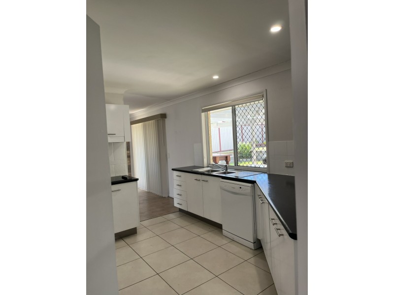 70 Avon Avenue, Banksia Beach QLD 4507