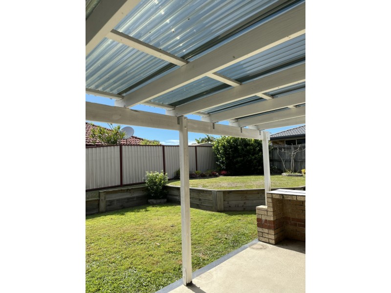 70 Avon Avenue, Banksia Beach QLD 4507