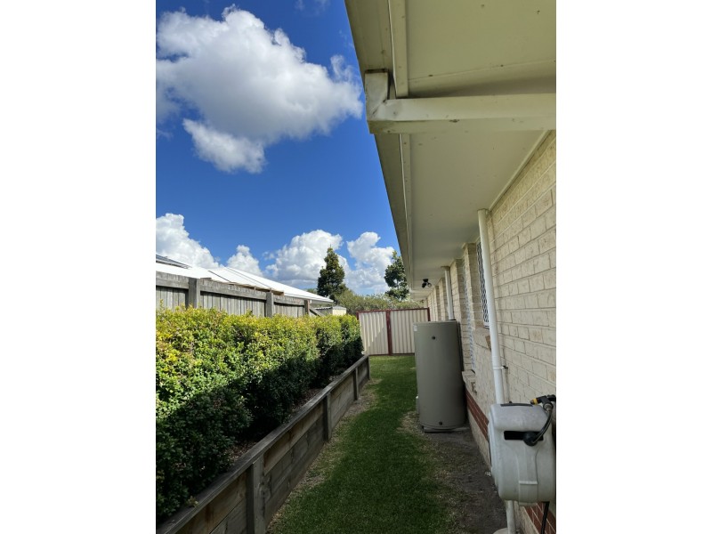 70 Avon Avenue, Banksia Beach QLD 4507