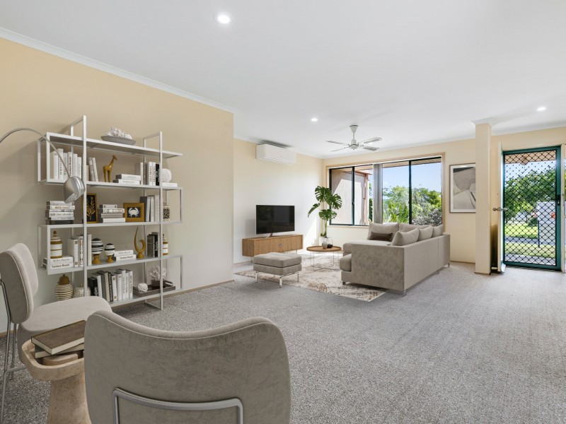 52 Topsail Circuit, Banksia Beach QLD 4507