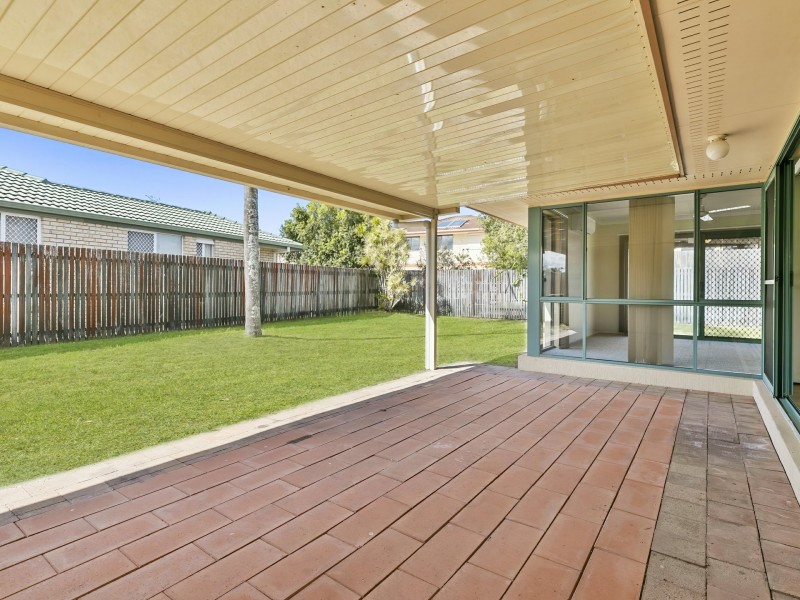 52 Topsail Circuit, Banksia Beach QLD 4507