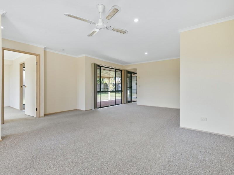 52 Topsail Circuit, Banksia Beach QLD 4507