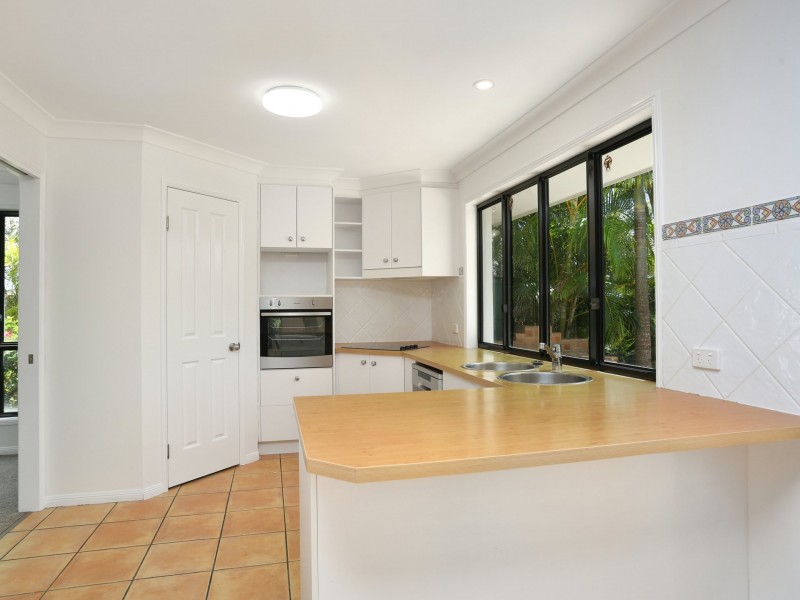 94 Voyagers Drive, Banksia Beach QLD 4507