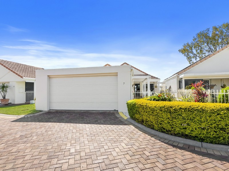 7/18 Spinnaker Drive, Sandstone Point QLD 4511