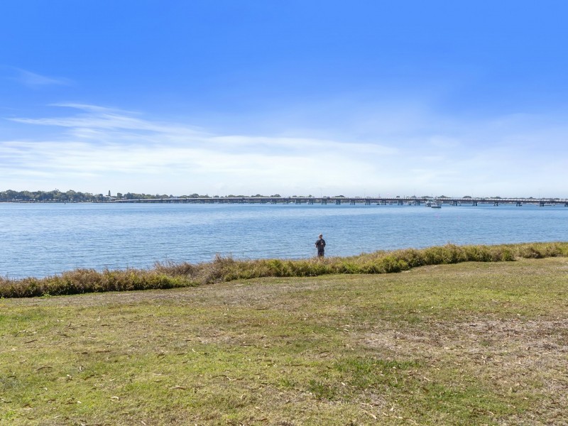 7/18 Spinnaker Drive, Sandstone Point QLD 4511