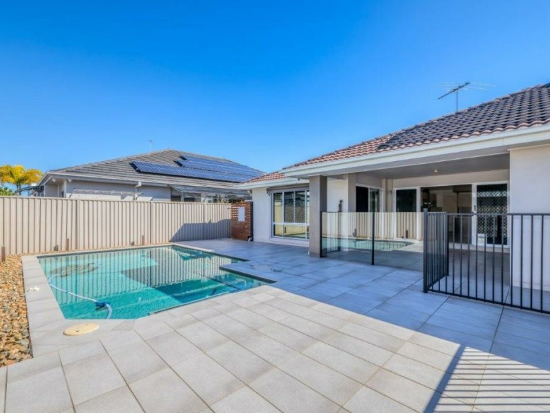 7 Oriole Close, Banksia Beach QLD 4507