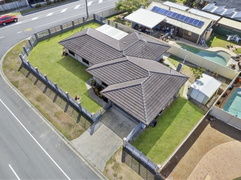 1 Yorkshire Drive, Banksia Beach QLD 4507