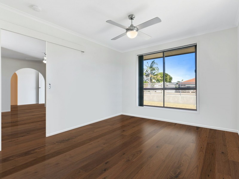 1 Yorkshire Drive, Banksia Beach QLD 4507