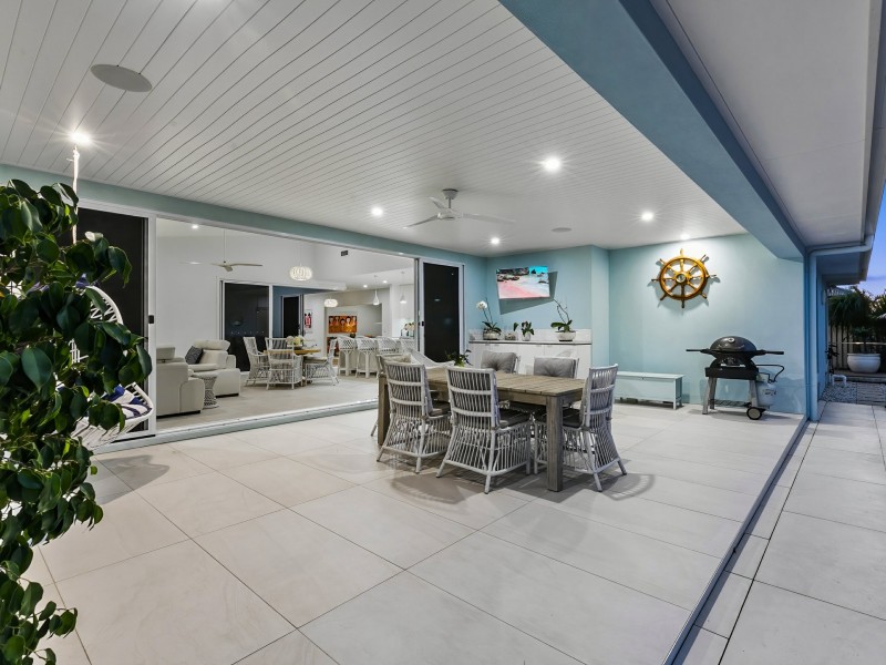 17 Baza Place, Banksia Beach QLD 4507