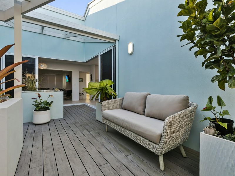 17 Baza Place, Banksia Beach QLD 4507