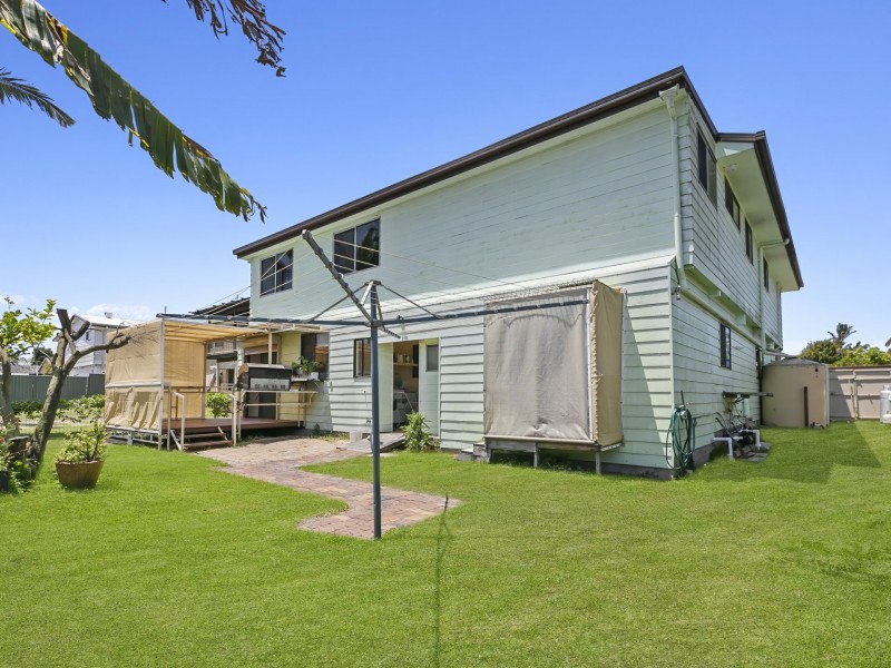 9 Hazell Avenue, Banksia Beach QLD 4507