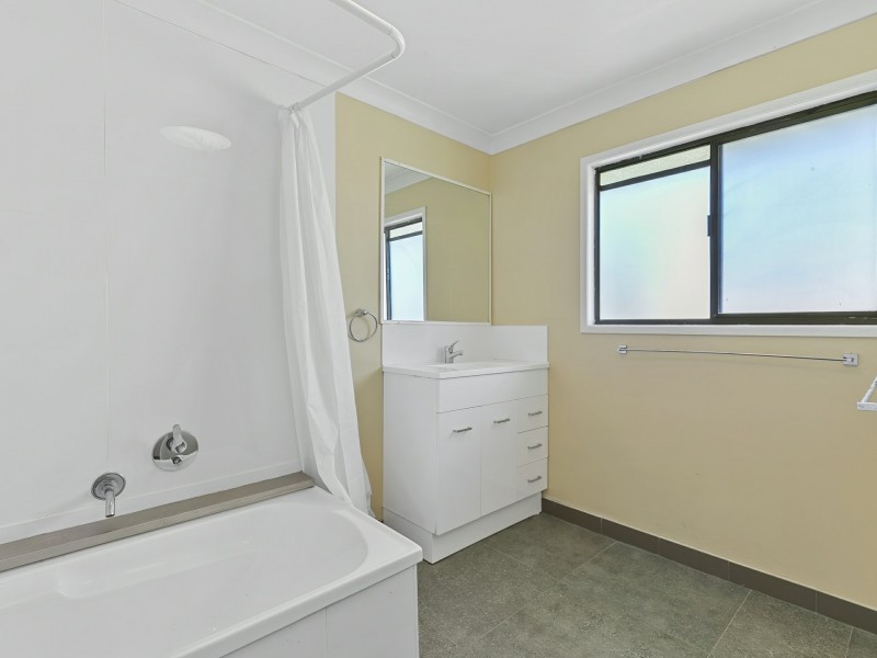 9 Hazell Avenue, Banksia Beach QLD 4507