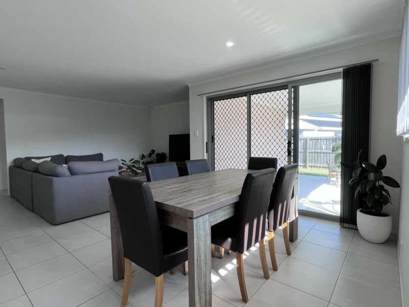 67 Bora Place, Ningi QLD 4511