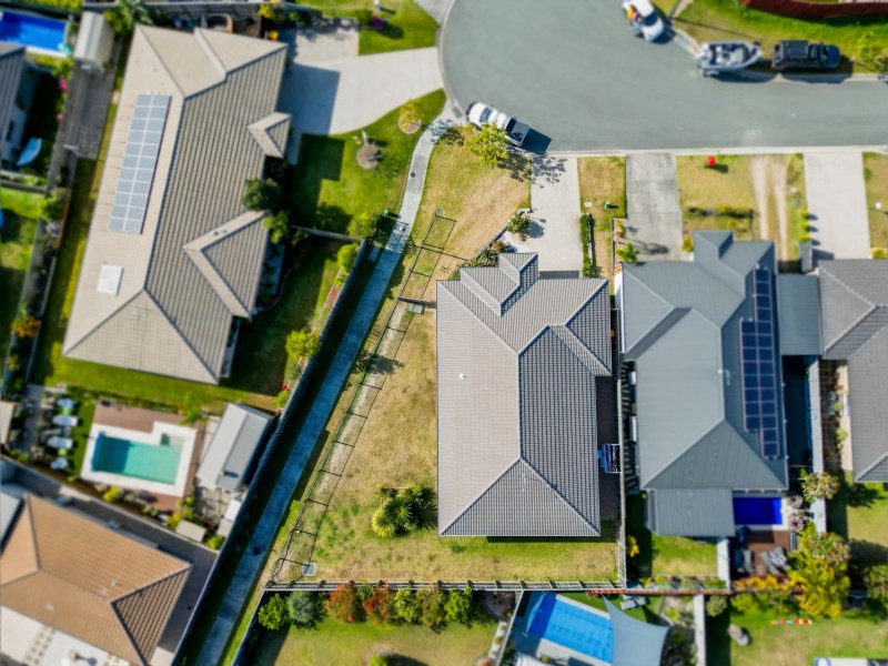 67 Bora Place, Ningi QLD 4511