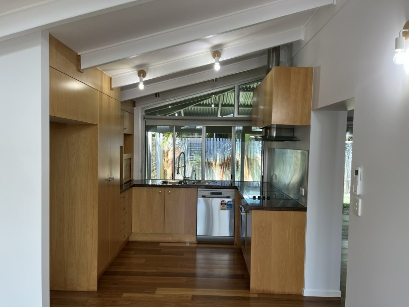 11 Brookes Crescent, Woorim QLD 4507
