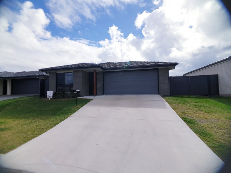 77 Cod Circuit, Bongaree QLD 4507