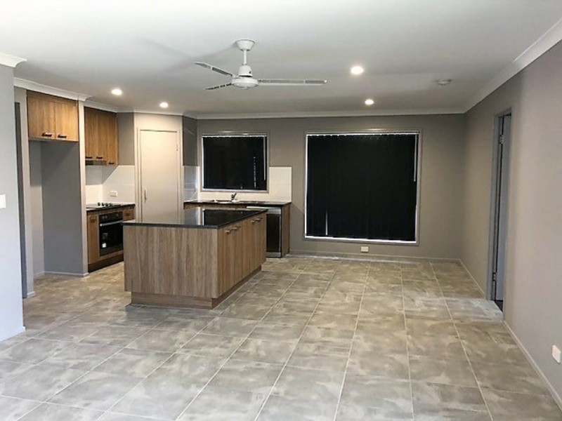 77 Cod Circuit, Bongaree QLD 4507