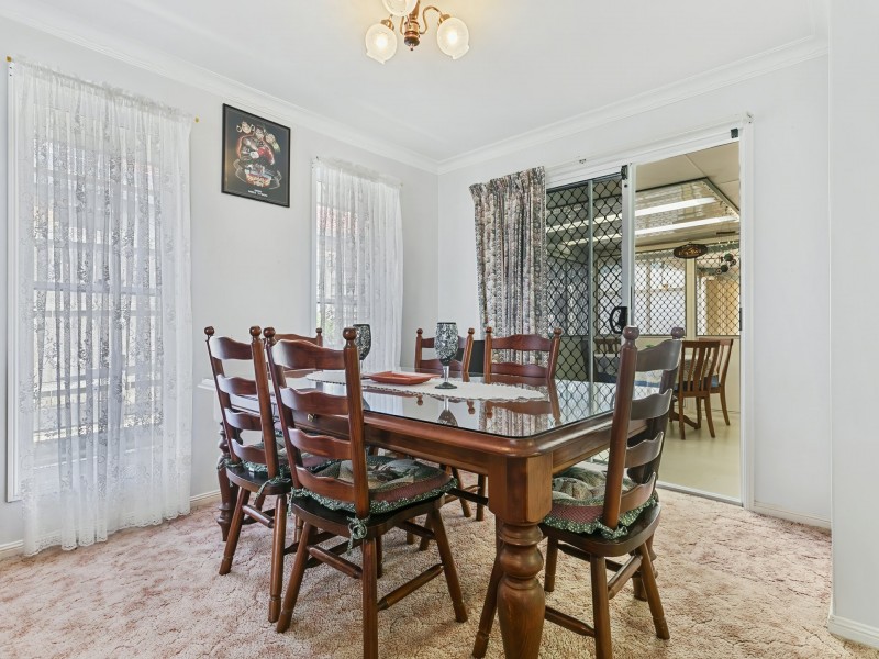 163 Bestmann Road East, Sandstone Point QLD 4511