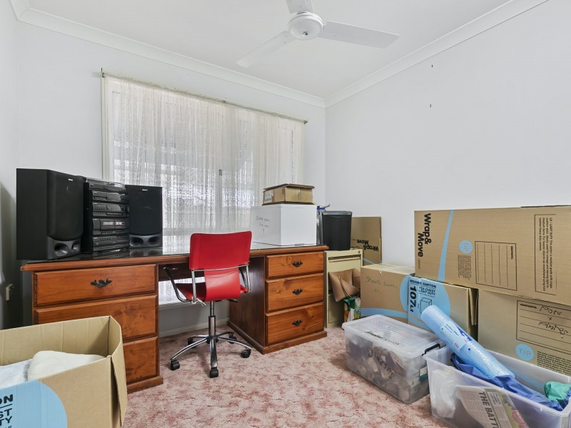 163 Bestmann Road East, Sandstone Point QLD 4511