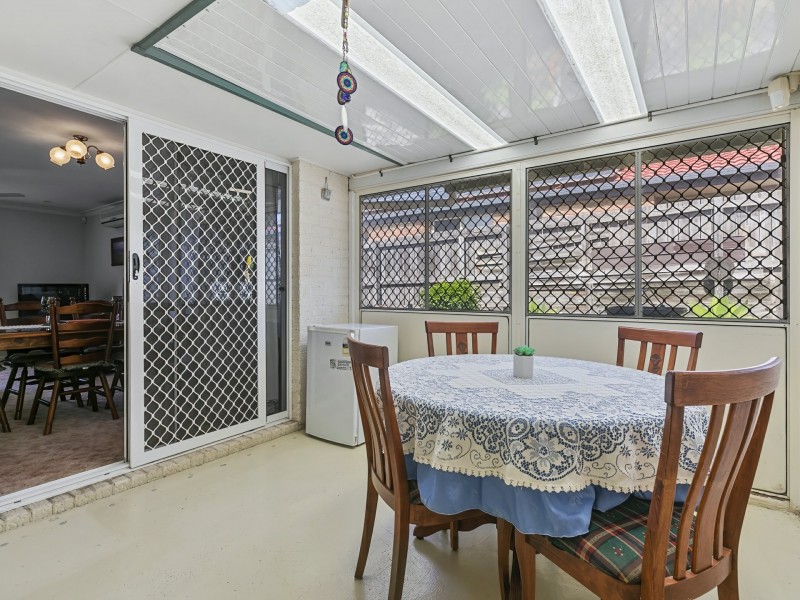 163 Bestmann Road East, Sandstone Point QLD 4511